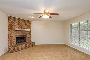 5621 Brent Dr, Haltom City, TX 76148 - Photo 30