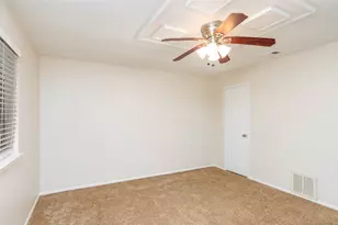 5621 Brent Dr, Haltom City, TX 76148 - Photo 14