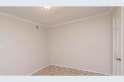 5621 Brent Drive, Haltom City, TX 76148 - Photo 8