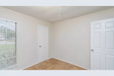 5621 Brent Drive, Haltom City, TX 76148 - Photo 18
