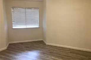9829 Walnut St, Dallas, TX 75243 - Photo 12