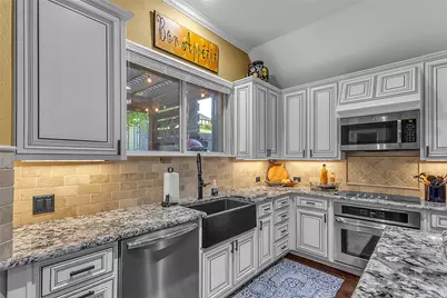 4512 Seventeen Lakes Court, Fort Worth, TX 76262 - Photo 14
