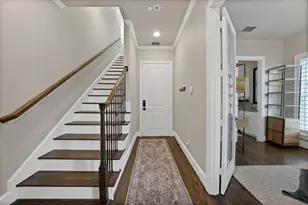 406 Mills St, Fort Worth, TX 76102 - Photo 6