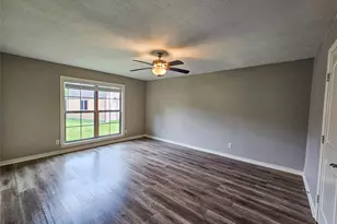 3717 Red Oak Dr, Garland, TX 75043 - Photo 12