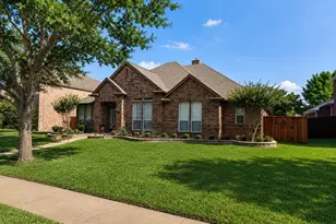 1001 Lochness Ln, Garland, TX 75044 - Photo 4