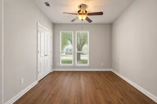 1001 Lochness Ln, Garland, TX 75044 - Photo 16