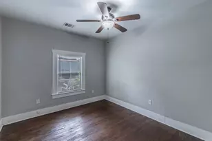 2714 26th St, Fort Worth, TX 76106 - Photo 8