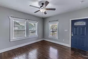 2714 26th St, Fort Worth, TX 76106 - Photo 2