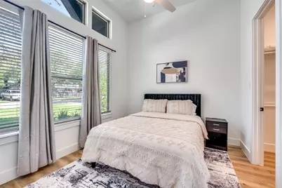 2130 Roanoke Avenue, Dallas, TX 75235 - Photo 10