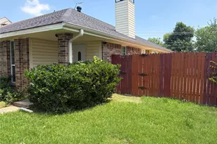 2309 Scott Mill Cir, Carrollton, TX 75006 - Photo 2
