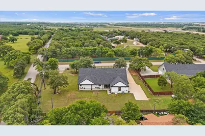 5509 County Road 1022, Joshua, TX 76058 - Photo 8