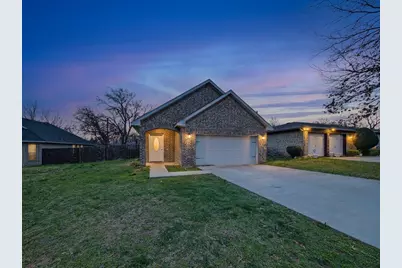 4405 Chickasaw Avenue, Fort Worth, TX 76119 - Photo 2