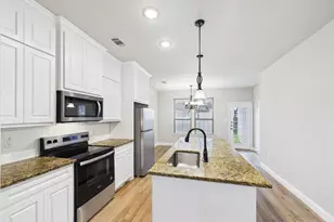 4405 Chickasaw Ave, Fort Worth, TX 76119 - Photo 6