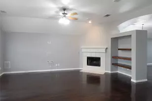 2704 Pyramid Ln, Mansfield, TX 76063 - Photo 6