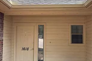 1618 Summerhill Ct, Granbury, TX 76048 - Photo 1