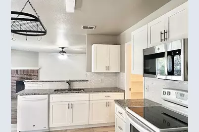 2809 Briargrove Lane, McKinney, TX 75071 - Photo 4