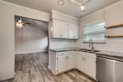 1002 Canary Lane, Mansfield, TX 76063 - Photo 6