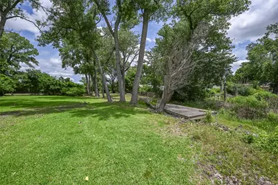2431 E Lake Drive, Weatherford, TX 76087 - Photo 16