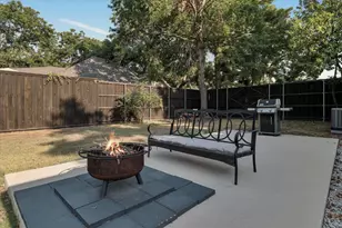 300 E Division St, Pilot Point, TX 76258 - Photo 38
