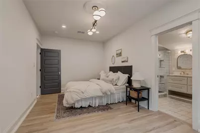 300 E Division Street, Pilot Point, TX 76258 - Photo 24