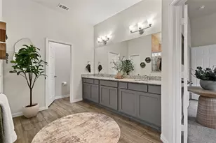 2532 Bunker Hill Dr, Burleson, TX 76028 - Photo 18