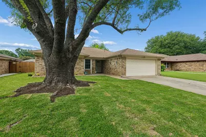 4100 Hemlock Street, Fort Worth, TX 76137 - Photo 2