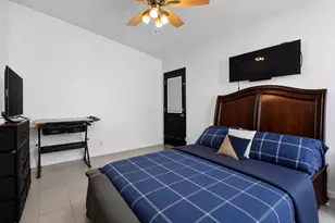2408 Las Brisas St, Fort Worth, TX 76119 - Photo 8