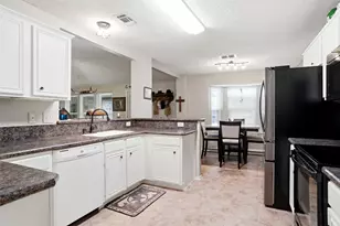 423 Fall Cedar Dr, Fort Worth, TX 76108 - Photo 12