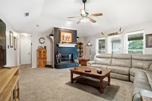 423 Fall Cedar Dr, Fort Worth, TX 76108 - Photo 10