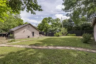 8903 Groveland Dr, Dallas, TX 75218 - Photo 24