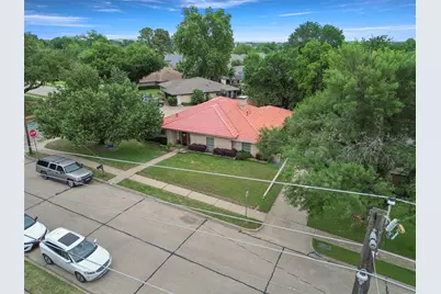 1400 Rusdell Drive, Irving, TX 75060 - Photo 30