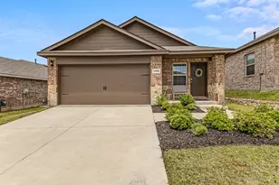1020 Rio Bravo Dr, Forney, TX 75126 - Photo 2