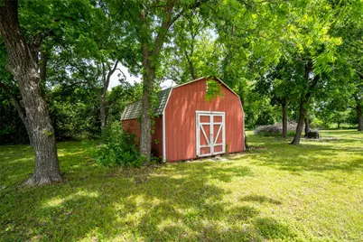 167 W Ross Street, Walnut Springs, TX 76690 - Photo 28