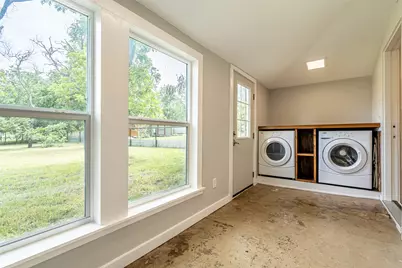 167 W Ross Street, Walnut Springs, TX 76690 - Photo 24