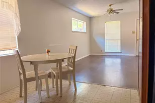 1829 S Center St, Denison, TX 75021 - Photo 10