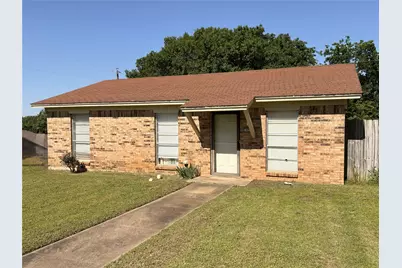 1829 S Center Street, Denison, TX 75021 - Photo 2