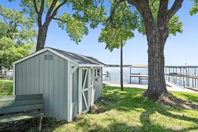 712 W Lake Drive, Weatherford, TX 76087 - Photo 8