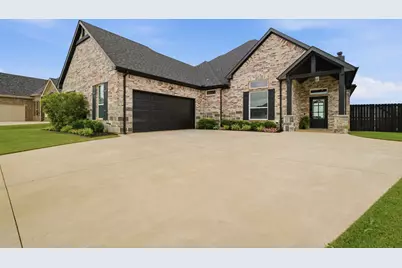 148 Lakeview Circle, Pilot Point, TX 76258 - Photo 4