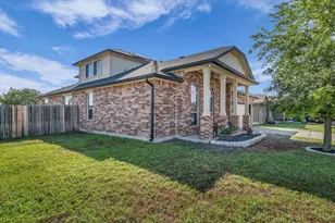9453 Centennial Dr, Waco, TX 76708 - Photo 4