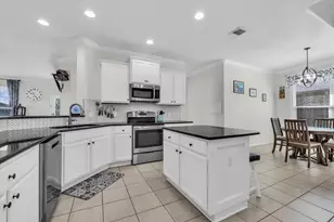 9453 Centennial Dr, Waco, TX 76708 - Photo 24