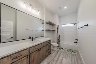 2011 Feather Ln, Weatherford, TX 76088 - Photo 24