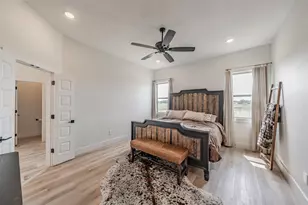 2011 Feather Ln, Weatherford, TX 76088 - Photo 16