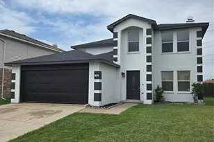 5702 Marietta Dr, Arlington, TX 76017 - Photo 2