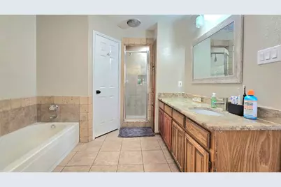 6301 Lotus Drive, Arlington, TX 76001 - Photo 18