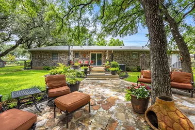 207 S Brook Street, San Saba, TX 76877 - Photo 4