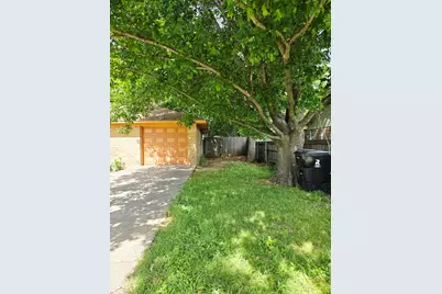 722 S Church Street, Pilot Point, TX 76258 - Photo 6