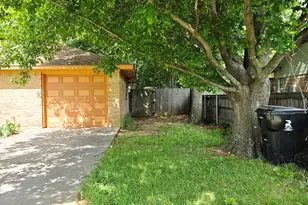 722 S Church St, Pilot Point, TX 76258 - Photo 6