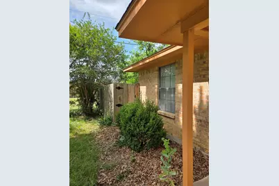 722 S Church Street, Pilot Point, TX 76258 - Photo 4