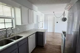 722 S Church St, Pilot Point, TX 76258 - Photo 12