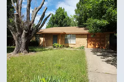 722 S Church Street, Pilot Point, TX 76258 - Photo 2